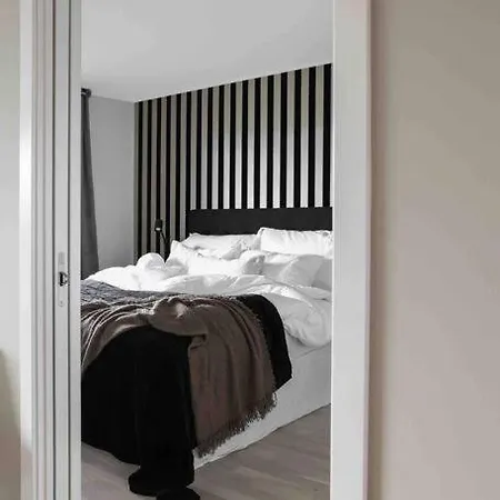 Nyleilighet Midt I Sentrum Leilighet *