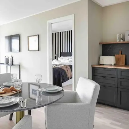 Apartamento Nyleilighet Midt I Sentrum *