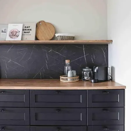 Nyleilighet Midt I Sentrum Leknes