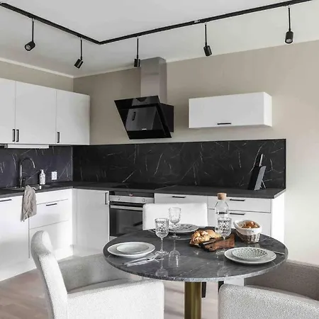 Nyleilighet Midt I Sentrum Apartamento *