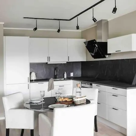 Nyleilighet Midt I Sentrum * Leknes