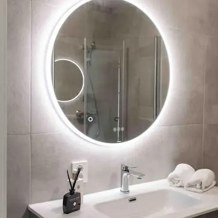 Nyleilighet Midt I Sentrum Apartamento *