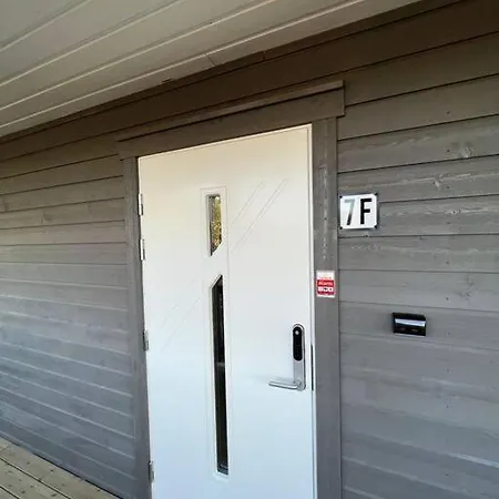 Apartamento Nyleilighet Midt I Sentrum Leknes